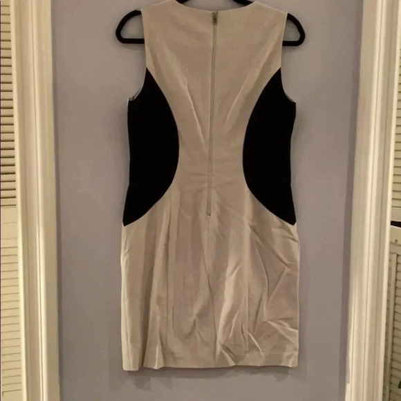 Andrew Marc Sheath Sleeveless Illusion Dress Black and Tan/Light Grey Size 8 - Picture 3 of 9